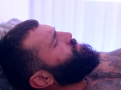 Большие сиськи, Бисексуалы, Дилдо, Собачьи, Сперма на лице, Трансы, Тату, Игрушки