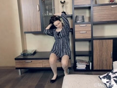 Laurel Lagne enjoys alone time and masturbating