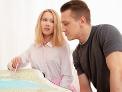 Grosser arsch, Grosser schwanz, Blasen, Hundestellung, Natürlichen titten, Kurzes haar, Jungendliche (18+), Titten