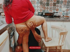 Gros seins, Tromperie, Extrême, Femelle, Léchez, Domestique, Mère que j'aimerais baiser, Chatte