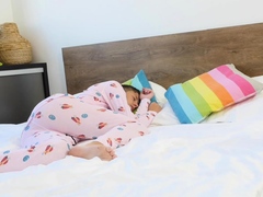 DADDYONTWINK Cris Denny Gives Timmy Cole Satisfying Bareback