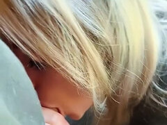 Blonde, Éjaculer dans la bouche, Danoise, Gorge profonde, Hard, Masturbation, Belle mère, Avaler