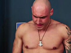 Enthousiasteling, Brits, Naakte man aangeklede vrouw, Vies, Dominante vrouw, Fetisj, Moeder die ik wil neuken, Trio