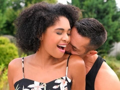 Arsch, Braunhaarige, Vollbusig, Hundestellung, Handjob, Rasiert, Jungendliche (18+), Titten