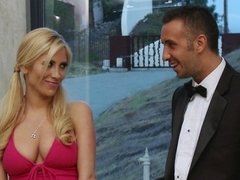 ベッドルーム, デカチン, ブロンド, フェラチオ, 彼氏, Hd, 姉妹, ティーン