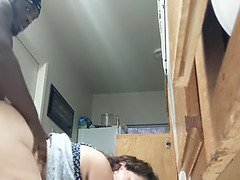 お尻, ぽっちゃり, バック, 黒人, Hd, 異人種間, キッチン, フェラする