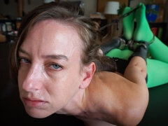 Extreme bondage makes Elise Graves scream a lot