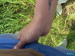 Braunhaarige, Latina, Geld, Im freien, Piercing, Öffentlich, Spanisch, Titten