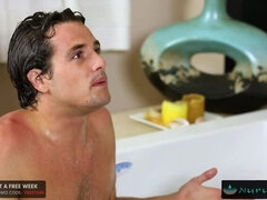 Badkamer, Blond, Bedriegen, Lul, Hardcore, Masseren, Moeder die ik wil neuken, Tieten likken