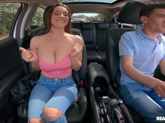 アメリカ人, 美女, デカチン, デカパイ, フェラチオ, 車, ハードコア, 自然山雀
