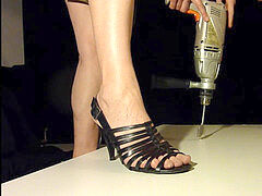 Enthousiasteling, Bondage discipline sadomasochisme, Sperma shot, Dominante vrouw, Voetbeurt, Hakken, Schoenen