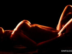 Gros cul, Grosse bite, Gros seins, Brunette brune, Mignonne, Poupée, Énorme, Mère que j'aimerais baiser