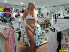 Stellung 69, Bikini, Blondine, Blasen, Betrug, Muschi, Rasiert, Titten