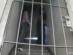 In den arsch, Arsch, Grosser schwanz, Schwarz, Braunhaarige, Interrassisch, Lingerie, Transfrau