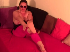 Amateur, Gros cul, Gros seins, Noire, Pieds, Mère que j'aimerais baiser, Chaussettes, Solo