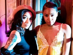 Stellung 69, Schwarz, Fingern, Lesbisch, Masturbation, Dürr, Entkleiden, Jungendliche (18+)