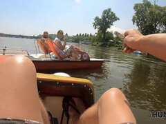 Chica, Pareja, Atragantadas, Pajear, Madres para coger, Tetas naturales, Al aire libre, Tetas