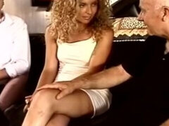 In den arsch, Geile alte tussi, Spermaladung, Handjob, Hausfrau, Milf, Mutti, Ehefrau