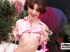 Mignonne, En levrette, Talons, Léchez, Monstre, Chatte, Rousse roux, Mouillée