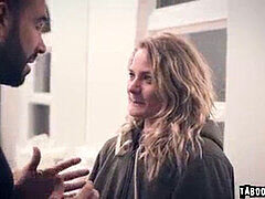 Verga grande, Rubia, Mamada, Corridas, Corridas faciales, Penetracion con dedos, Tabú, Tetas