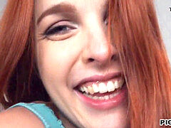 Amateur, Sucer une bite, Tchèque, Européenne, Faciale, Argent, Public, Rousse roux