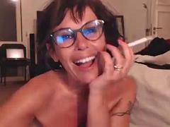 Mamada, Corridas, Fetiche, Sexo duro, Madres para coger, Fumando, Camara web