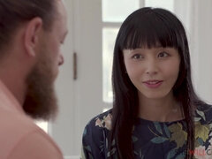 Asiatique, Gros seins, Plantureuse, Gorge profonde, En levrette, Hard, Interracial, Réalité