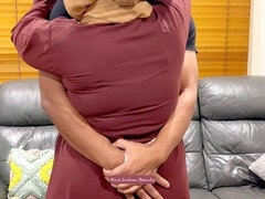 Boobs pressing, muslim, muslim abaya