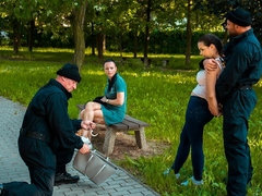 Wohlbeleibte schöne frauen, Grosser arsch, Grosse titten, Blasen, Braunhaarige, Geschnappt, Hundestellung, Milf