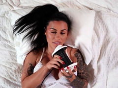 Brunette brune, Léchez, Masturbation, Softcore, Solo, Jouets, Webcam