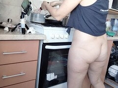 Hot mommy with big tits and a hairy cootchie makes breakfast and gets playful at home