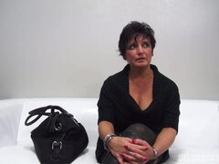 Любители, Брюнетки, Домохозяйки, Зрелые, Милф, От первого лица