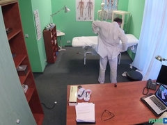 素人, デカパイ, フェラチオ, 医者, バック, 顔射, 看護婦, ハメ撮り
