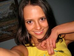 Adorable, Morena, Abierta, Bragas, Coño, Afeitado, Adolescente, Mojado
