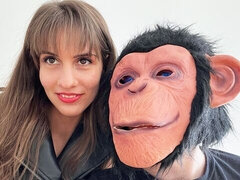 Поцелуи, Лесбиянка, Лизание, Мастурбация, Натуральные сиськи, Бритые, Тощие, Игрушки