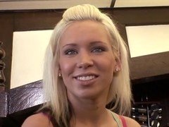 Tir de sperme, Hard, Nénés