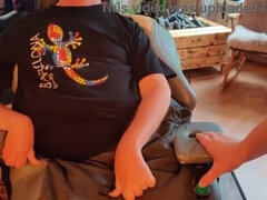 フェラチオ, ぽちゃ, コンドーム, イく瞬間, 手コキする, 淫乱熟女, 小柄