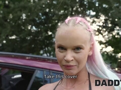 18 ans, Nana, Plantureuse, Tromperie, Tchèque, Papa, Hard, De plein air