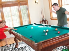 Blonde, En levrette, Robe, Branlette thaïlandaise, Embrassement, Léchez, Mère que j'aimerais baiser, Chatte