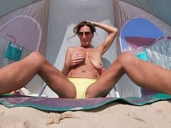 Любители, Пляж, Бикини, Домашнее видео, Мастурбация, Милф, Натуральные сиськи, На публике