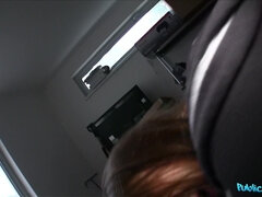 Leie, Auto, Betrug, Aufs gesicht abspritzen, Pov, Arsch lecken, Rau, Nass