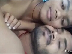 18 ans, Sucer une bite, Brunette brune, Hd, Indienne, Adolescente, Nénés, Jouets