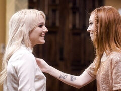 Пальцем, Лесбиянка, Белье, Мастурбация, Натуральные сиськи, Киски, Стриптизерша, Молоденькие