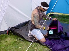 Gros cul, Sucer une bite, Britannique, Mère que j'aimerais baiser, De plein air, Fête, Criant, Adolescente