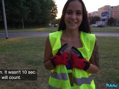 Amerikanisch, Arsch, Braunhaarige, Aufs gesicht abspritzen, Im freien, Pov, Schlucken, Tätowierung