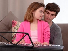 In den arsch, Blasen, Braunhaarige, Süss, Fingern, Lecken, Rasiert, Jungendliche (18+)