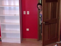 Bruinharig, Gevangen, Daddy, Dochter, Lesbisch, Moeder die ik wil neuken, Taboe, Trio