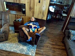 Grote lul, Fetisj, Hakken, Ondergoed, Rijpe lesbienne, Slipje, Shemale, Alleen