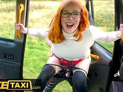 Anal, Éjaculation interne, Doigter, Hard, De plein air, Public, Douche, Vibromasseur