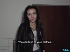 お尻, フェラチオ, チン, 手コキする, ストリッピング, タトゥー, ティーン, オッパイの